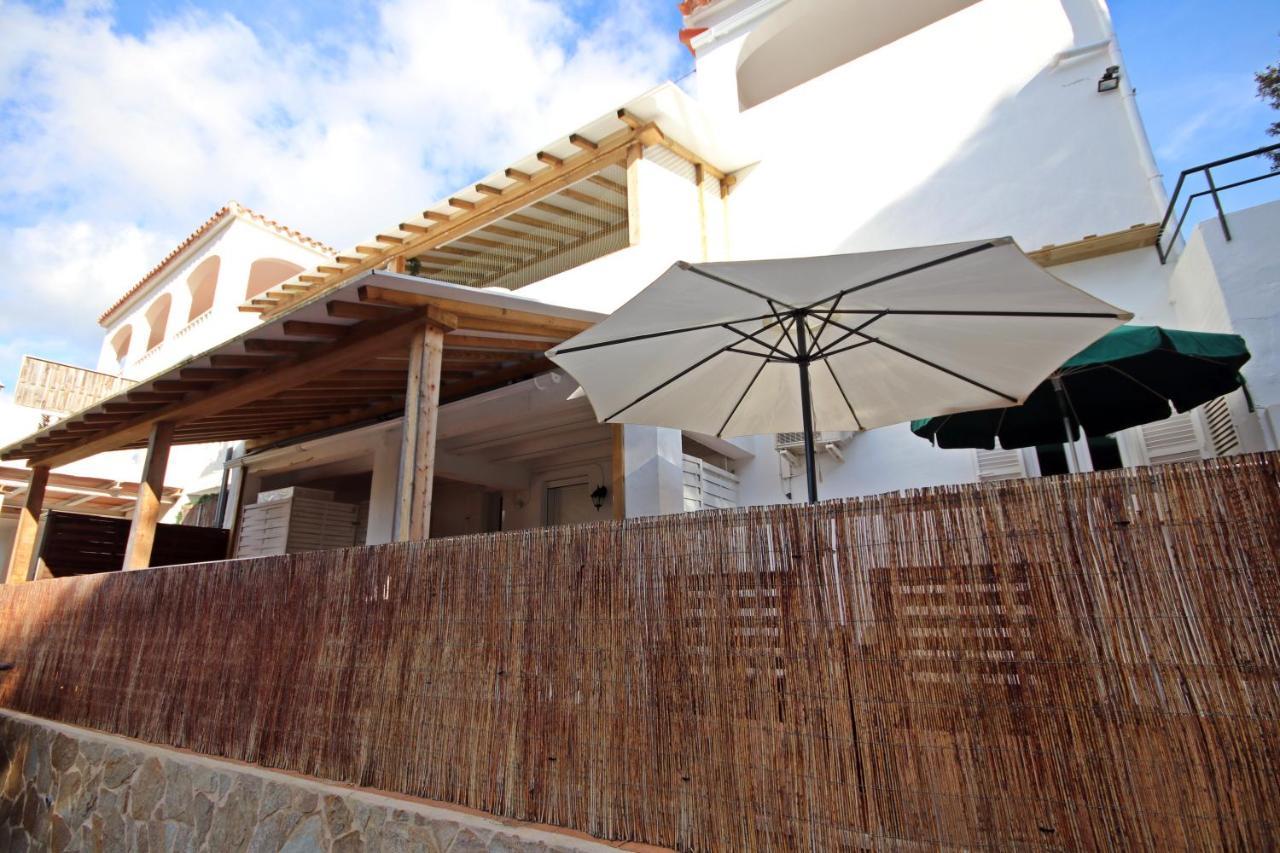 Wunderschoenes Kleines Apartment Fuer 2 Personen Mit Idylischen Blick Ins Gruene Cala Galdana  Buitenkant foto