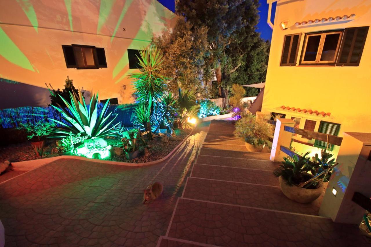 Wunderschoenes Kleines Apartment Fuer 2 Personen Mit Idylischen Blick Ins Gruene Cala Galdana  Buitenkant foto