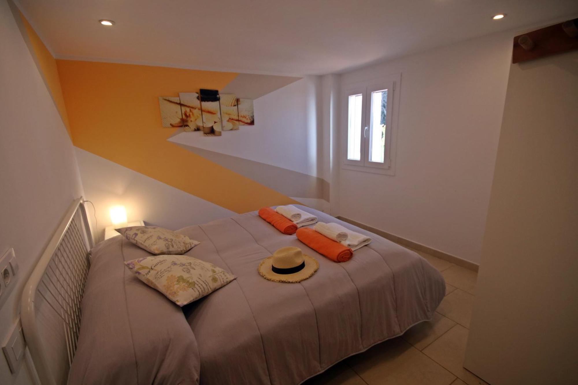 Wunderschoenes Kleines Apartment Fuer 2 Personen Mit Idylischen Blick Ins Gruene Cala Galdana  Buitenkant foto